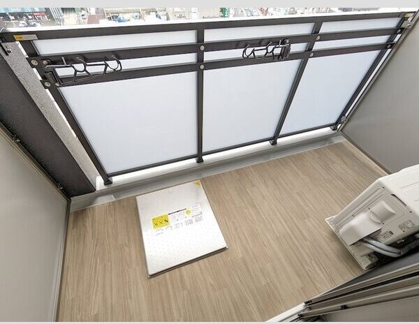 バルコニー　バルコニーがあります