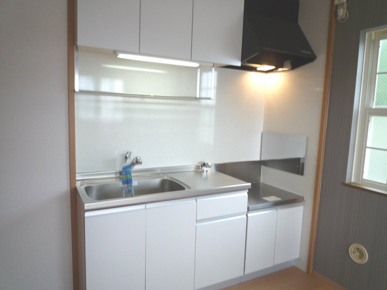 キッチン　壁付けキッチンでスペースを有効活用できます！