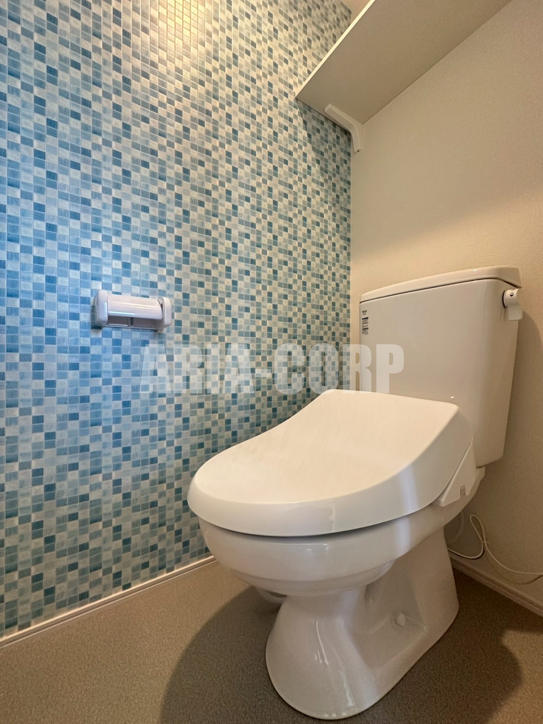 トイレ　温水洗浄便座付きのお手洗い！