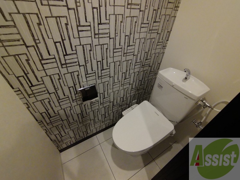 トイレ　ウォシュレット機能がついたトイレ。安心して使用できますね。