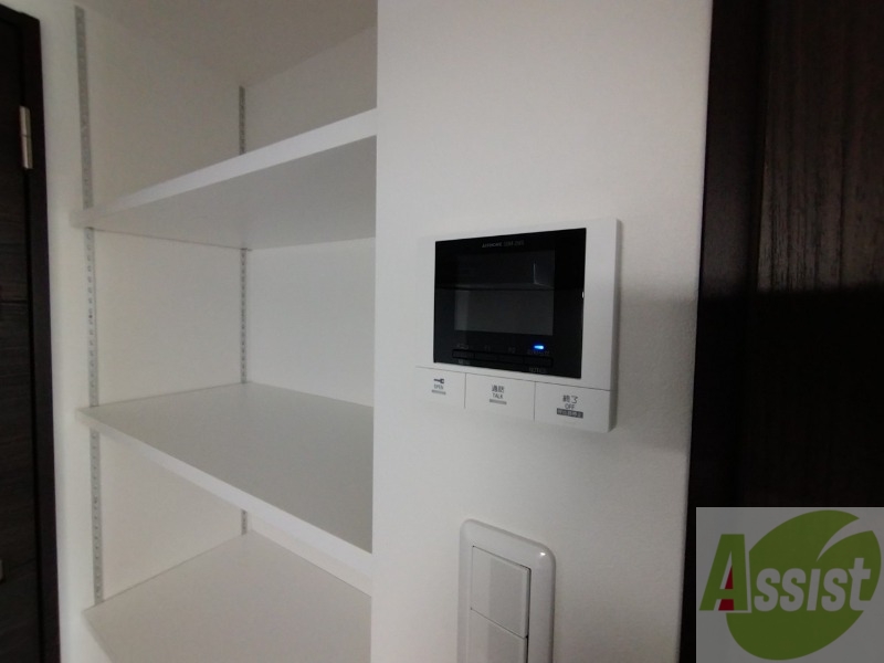 セキュリティ　ＴＶモニター付インターホンです。来客者の顔が見えるので安心！