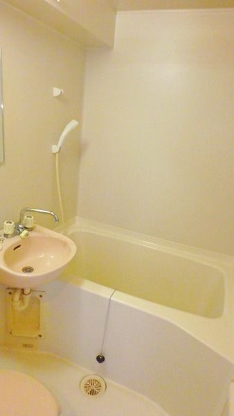 バス・シャワールーム　～お風呂はこちらです～