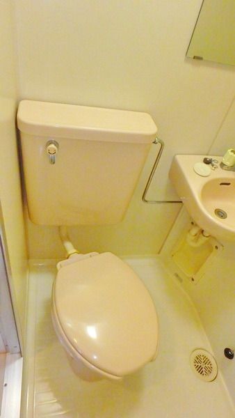 トイレ　～お手洗いになります～