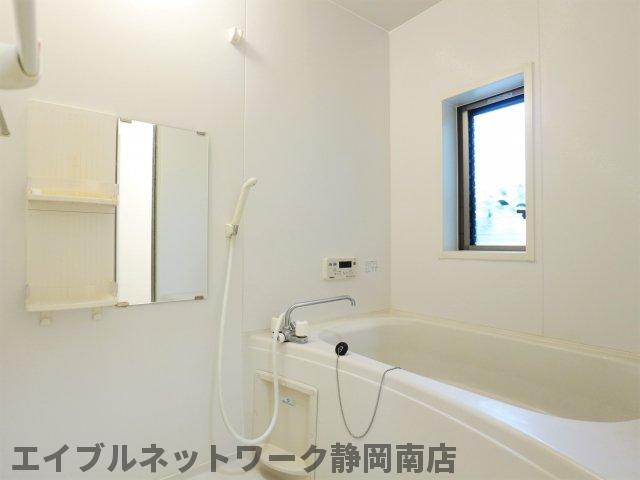 バス・シャワールーム　日々の暮らしに欠かせないお風呂です