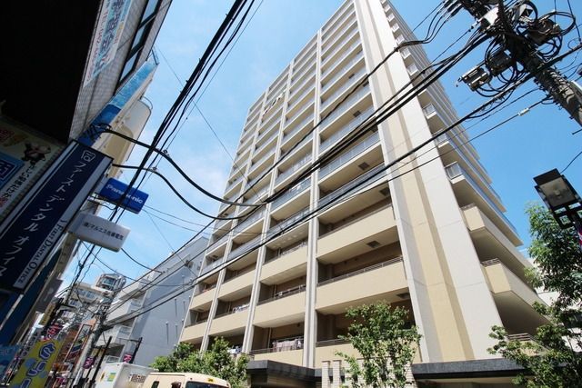 建物外観　★２０１３年５月築のマンションです♪駅近なので買い物が便利★