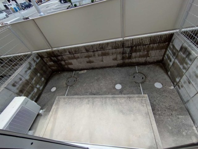 バルコニー　庭