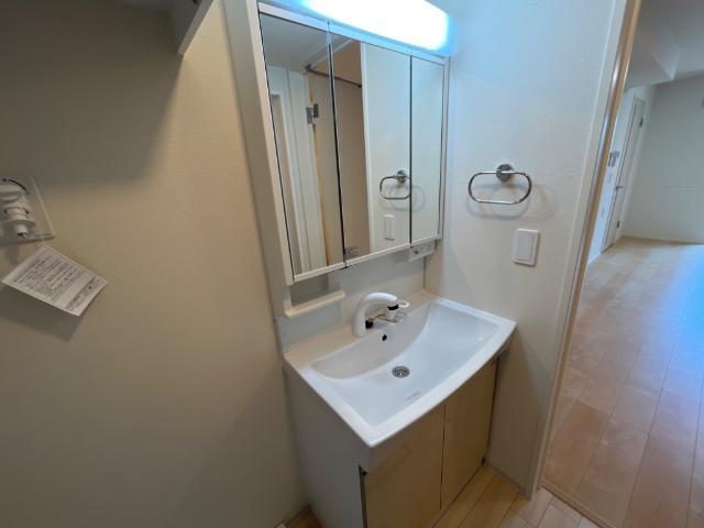 洗面設備　洗髪洗面化粧台（イメージ）