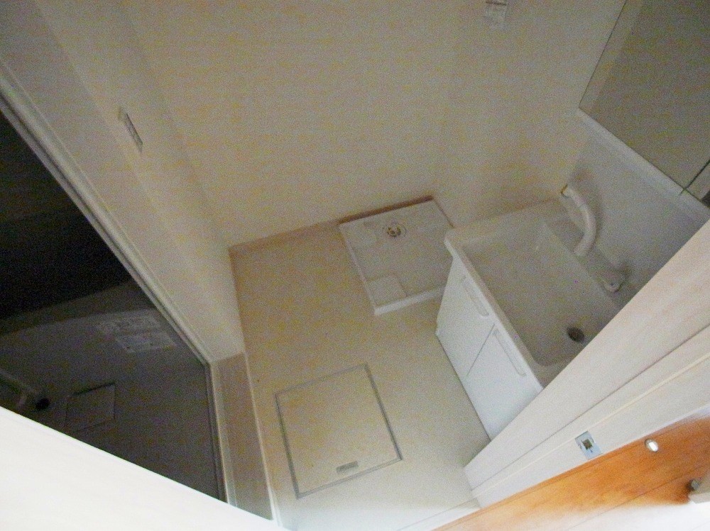 洗面設備　同仕様参考写真