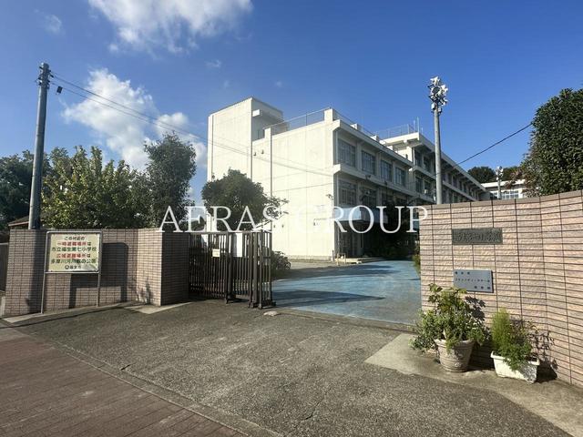 小学校　福生市立福生第七小学校（小学校）まで575m