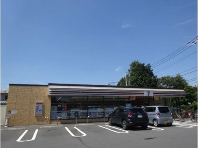 コンビニ　セブンイレブン小金井貫井北町1丁目店（コンビニ）まで703m