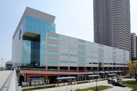 ショッピングセンター　オルトヨコハマ（ショッピングセンター）まで190m