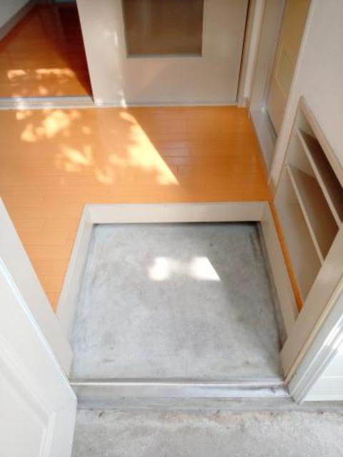 玄関　同仕様タイプ