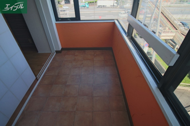 バルコニー　インナーバルコニー