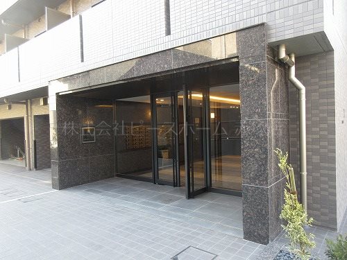 エントランス　エントランス