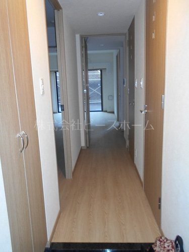 玄関　※別号室参考写真