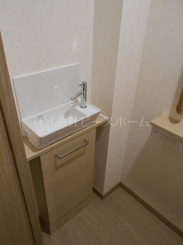 トイレ　※別号室参考写真