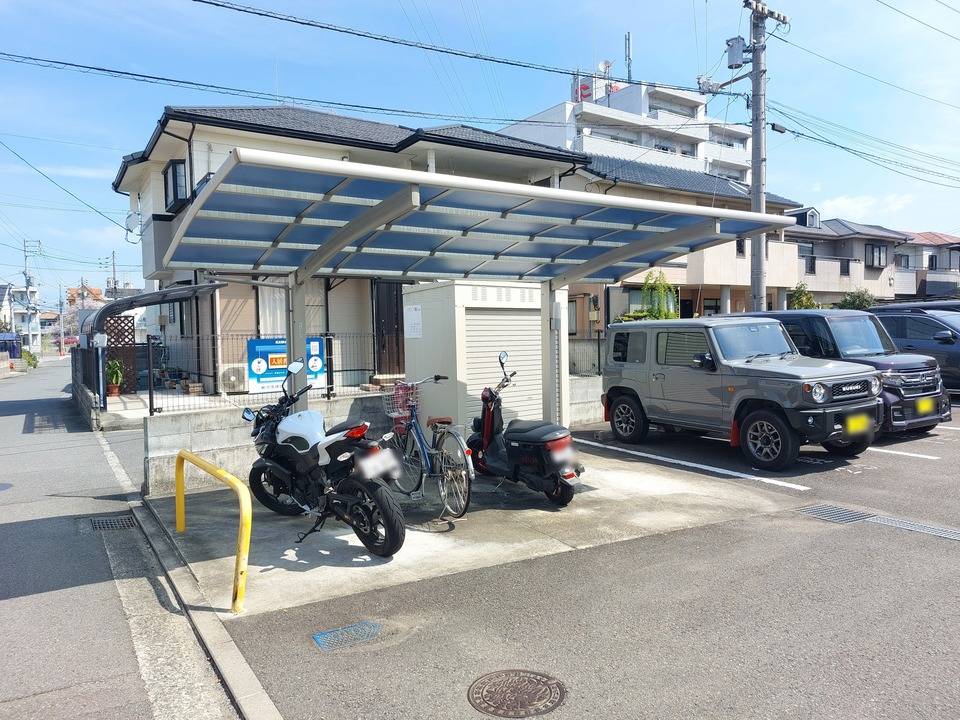 駐車場　駐輪場