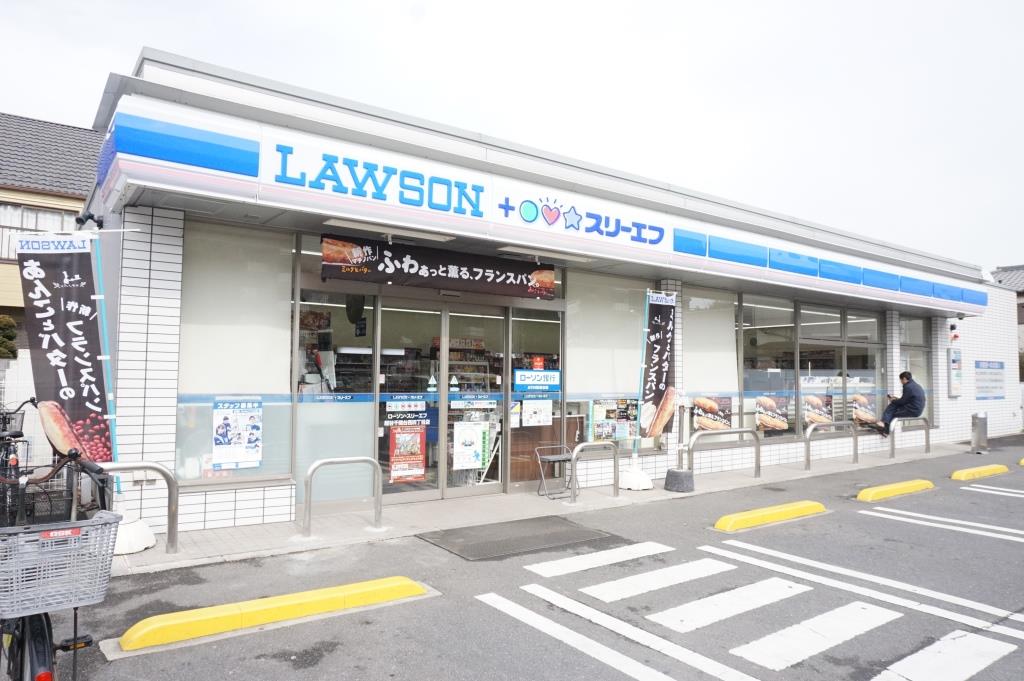 コンビニ　ローソンLTF　越谷千間台西四丁目店（コンビニ）まで296m