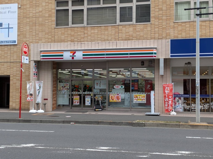 コンビニ　セブン-イレブン 横浜本村南店（コンビニ）まで140m