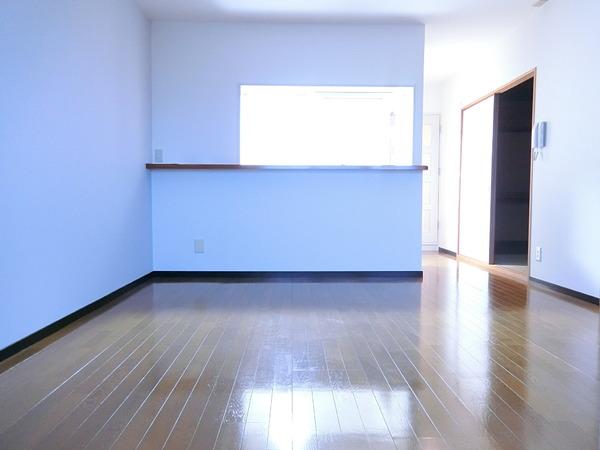 居室・リビング　日当たり良好♪