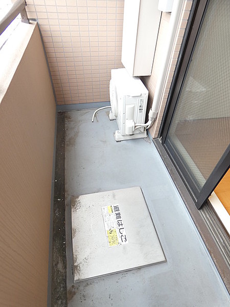 バルコニー　※別部屋の参考写真です。