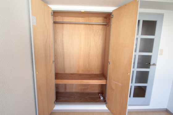 収納　※別号室の写真です。