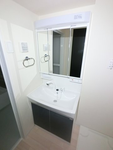 洗面設備　※同タイプの写真となります。