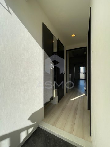 玄関　同マンション別部屋　参考写真