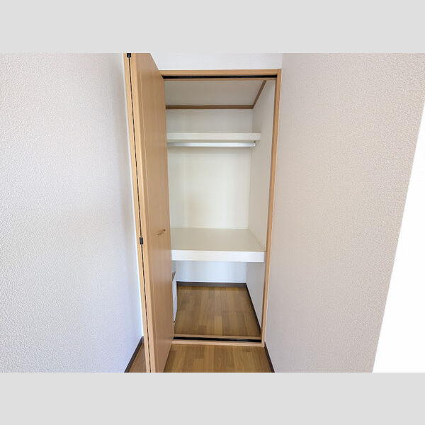 収納　クローゼット