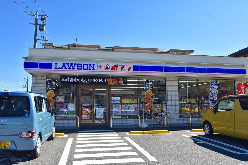 コンビニ　ローソン五日市中央北店（コンビニ）まで594m