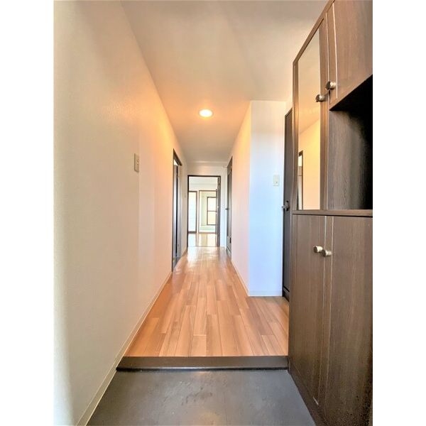 玄関　イメージ。現況優先。