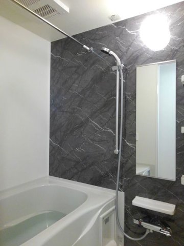 バス・シャワールーム　きれいなお風呂です