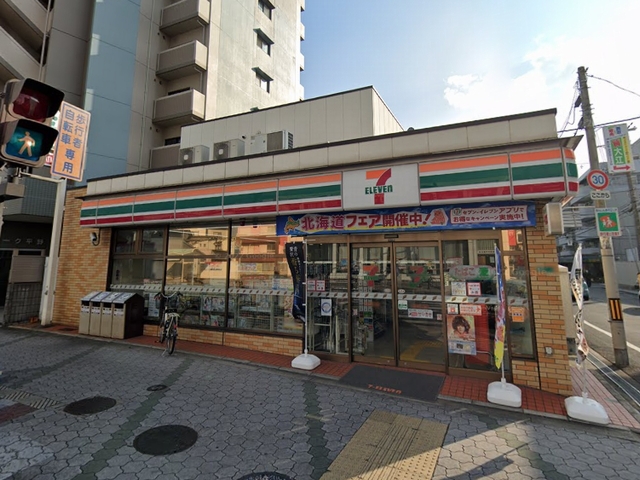 コンビニ　セブンイレブン（コンビニ）まで346m