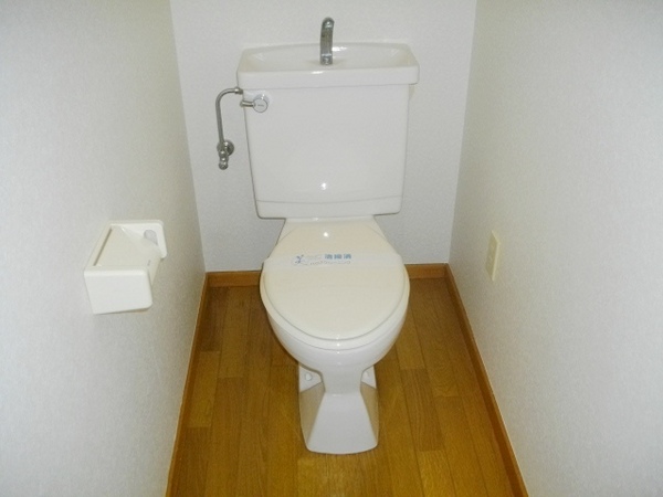 トイレ　清潔感のあるトイレです♪