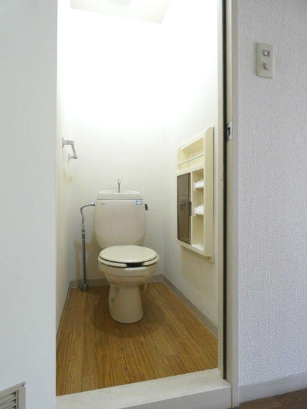 トイレ　図面と現状に相違がある場合には現状を優先