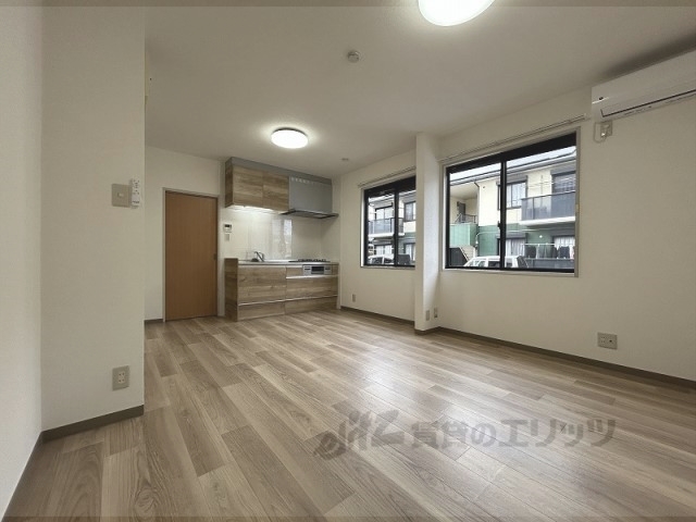 居室・リビング　リビング