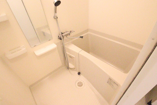 バス・シャワールーム　※別室の参考写真の為、現況優先です。