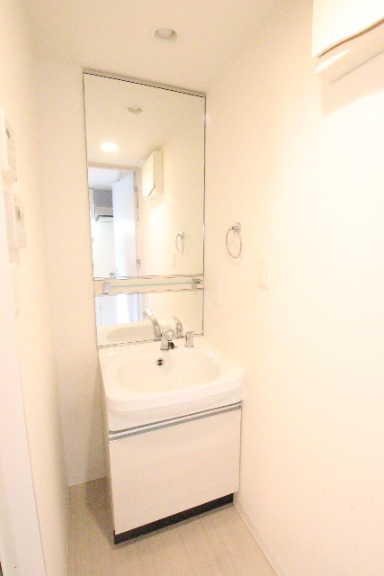 洗面設備　※別室の参考写真の為、現況優先です。