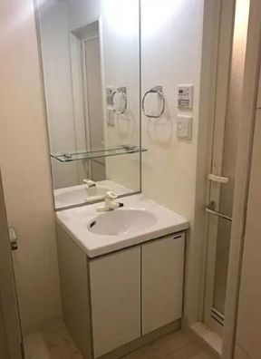 洗面設備　脱衣スペースもあります