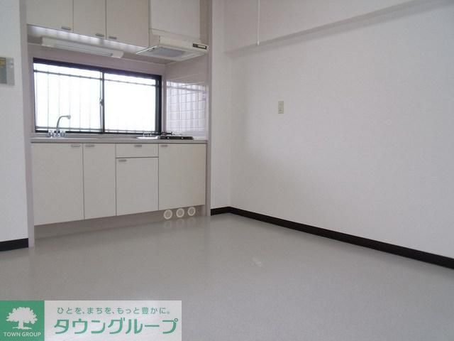 居室・リビング　イメージ。別号室写真です！