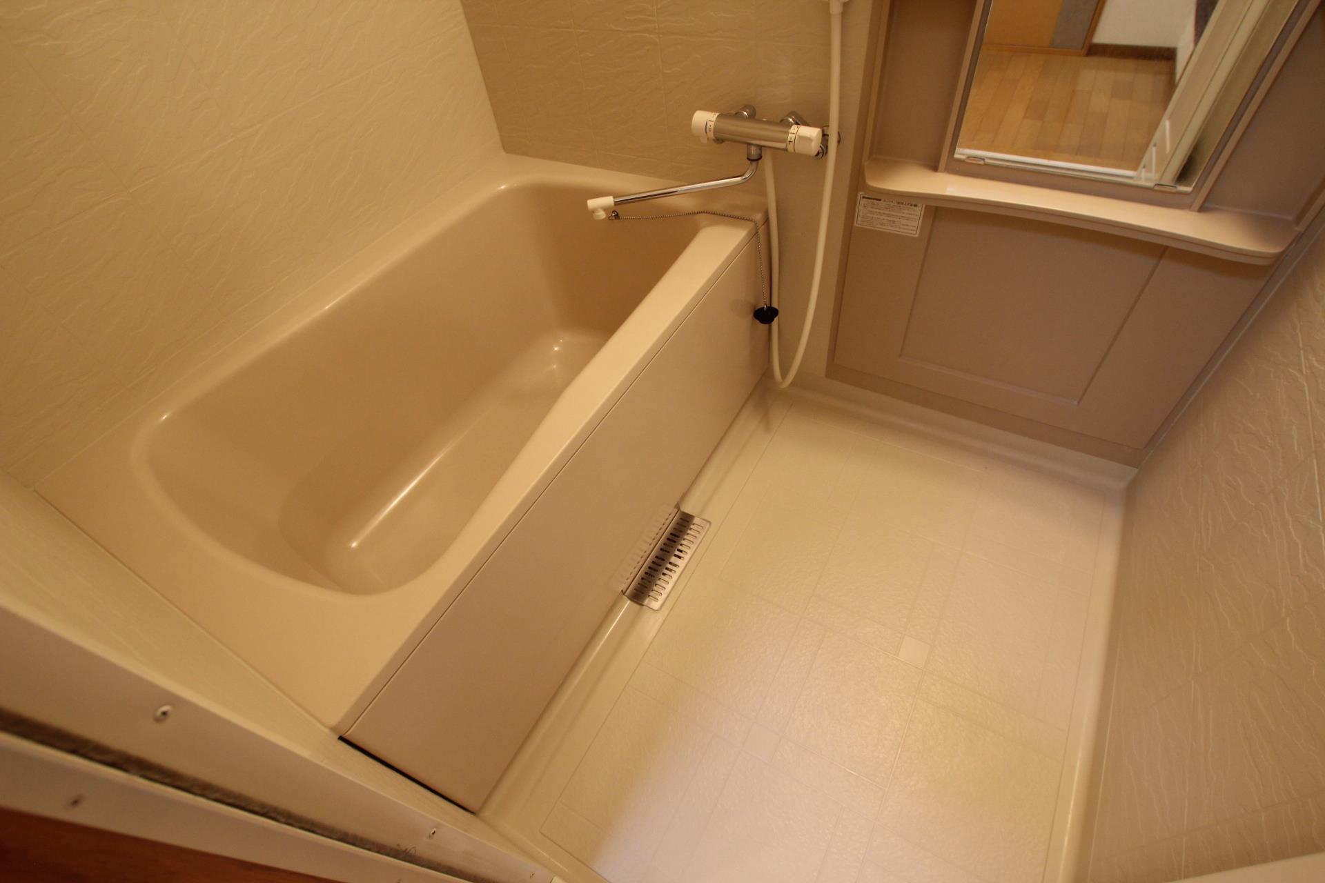 バス・シャワールーム　同タイプイメージ