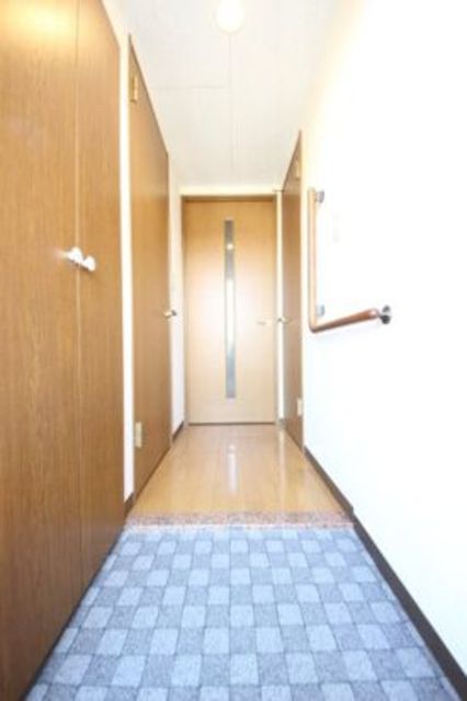 玄関　同タイプ別部屋のお写真
