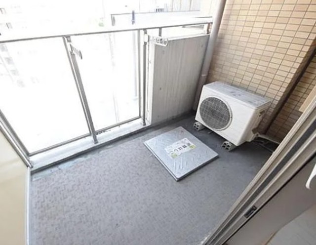 バルコニー　別部屋同タイプ写真です。