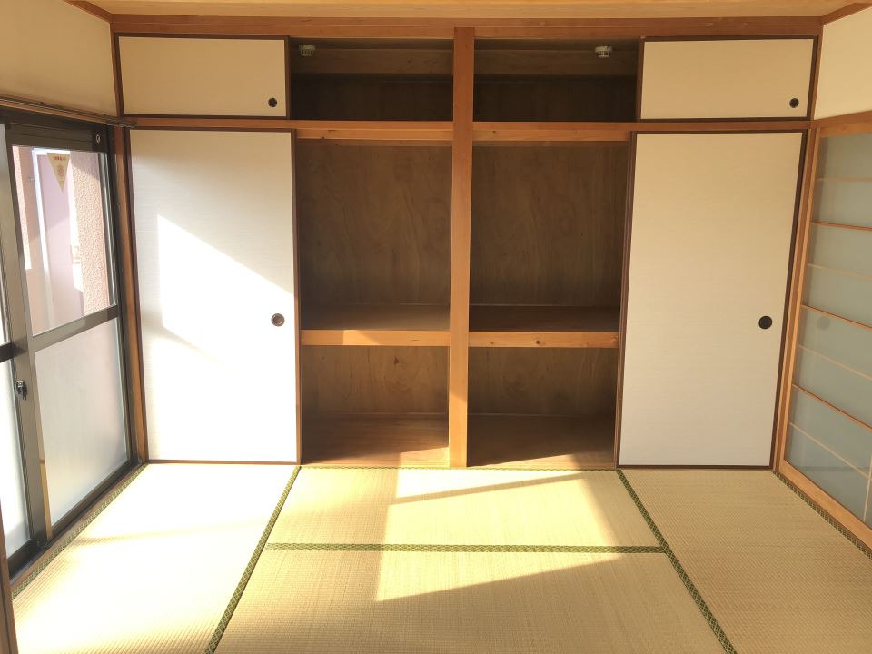 居室・リビング　天袋あります