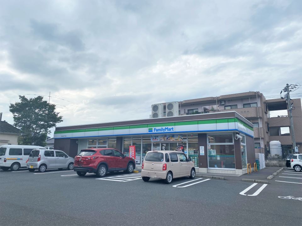 コンビニ　ファミリーマート東谷山四丁目店（コンビニ）まで160m