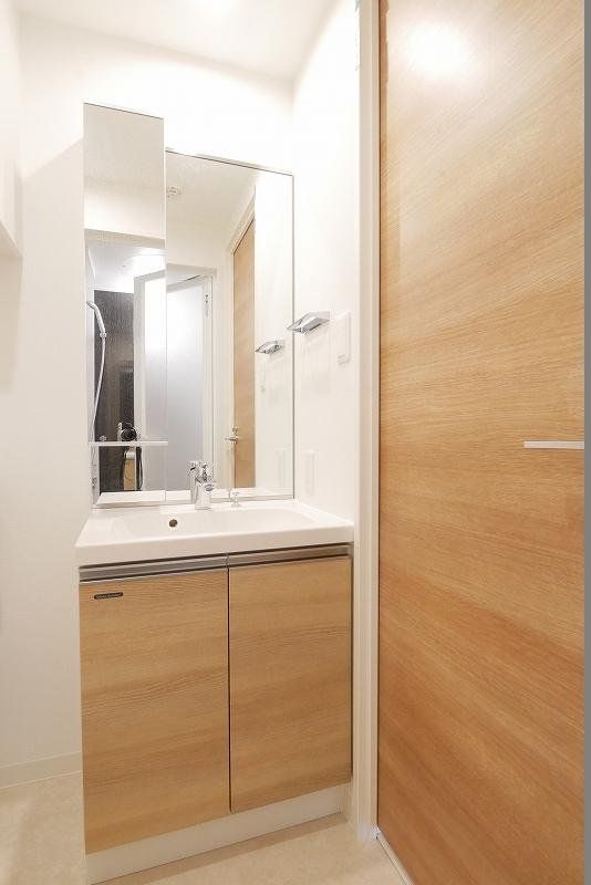 バス・シャワールーム　収納