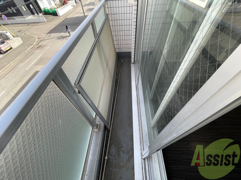 バルコニー　バルコニーです。天気の良い日には外干しができます！