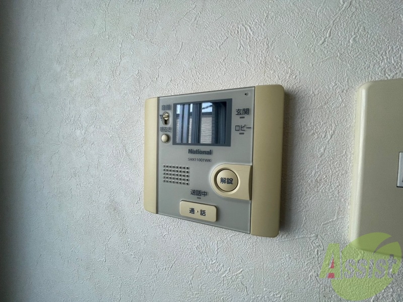 その他設備　ＴＶモニター付インターホンです。来客者の顔が見えるので安心！