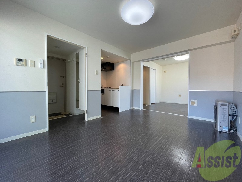 居室・リビング　広くてきれいなリビングです！快適に過ごせそうですね。