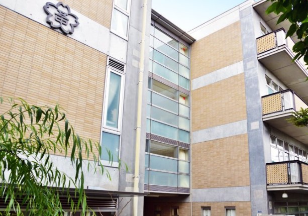 中学校　品川区立荏原第五中学校（中学校）まで345m